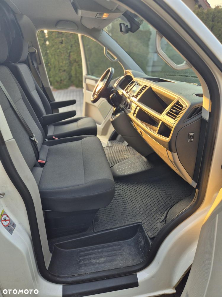 Volkswagen Transporter - 17