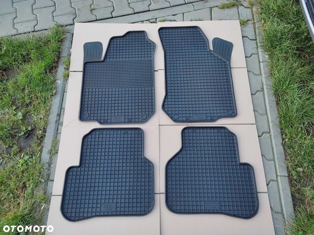 NOWE Dywaniki gumowe FORD FOCUS II 2004r-2011r dopasowane korytka - 1