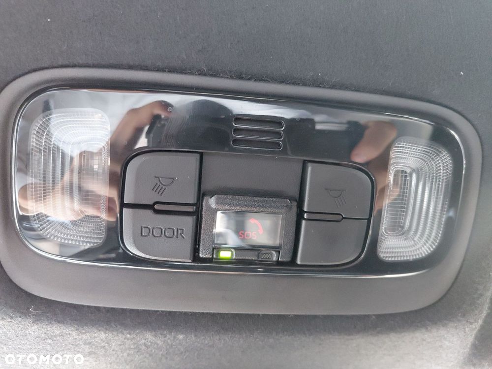 Toyota Yaris Cross Hybrid 1.5 Comfort - 28