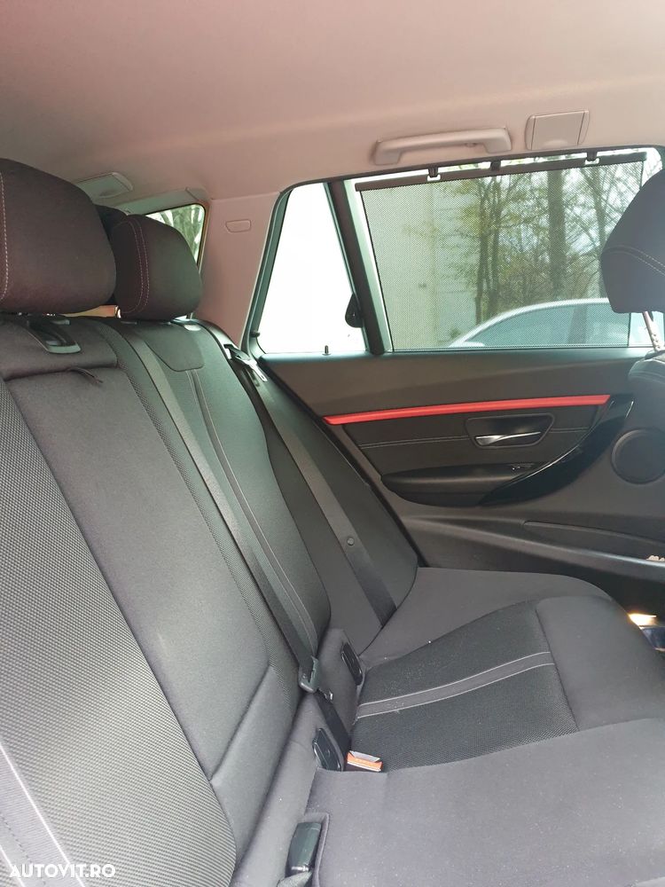 BMW Seria 3 320d Sport Line - 8