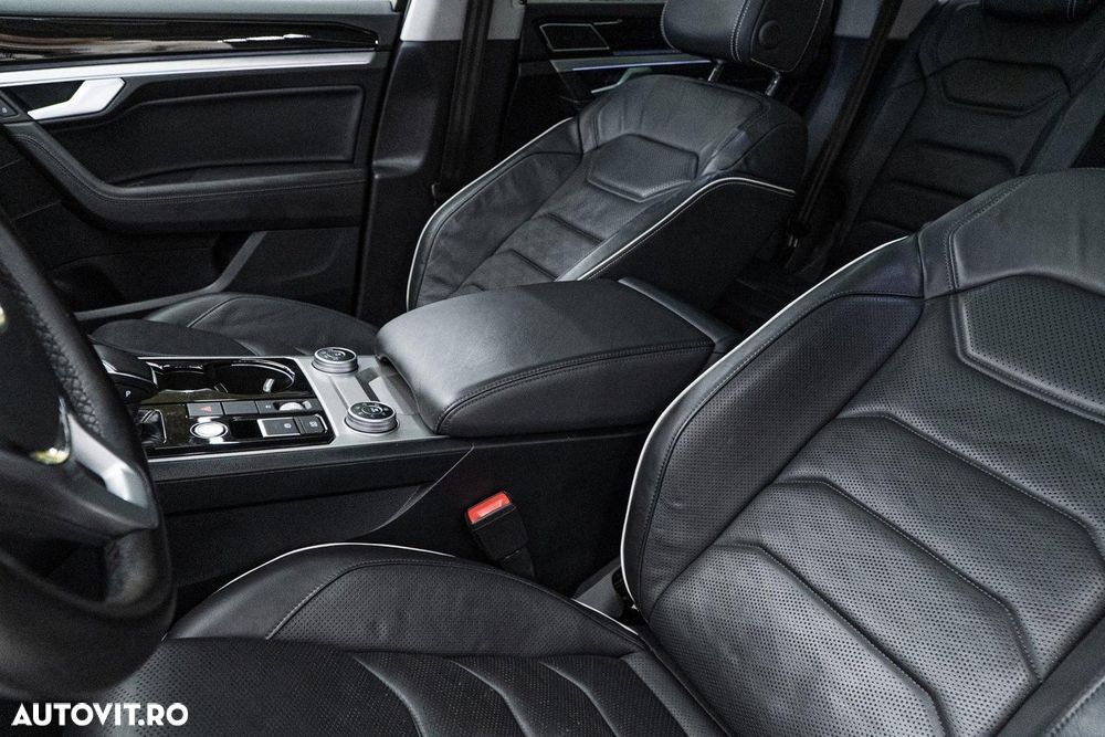 Volkswagen Touareg 3.0 V6 TDI 4Motion DPF Automatik Elegance - 22