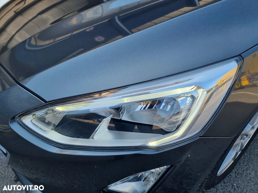 Ford Focus 1.0 EcoBoost Titanium - 25