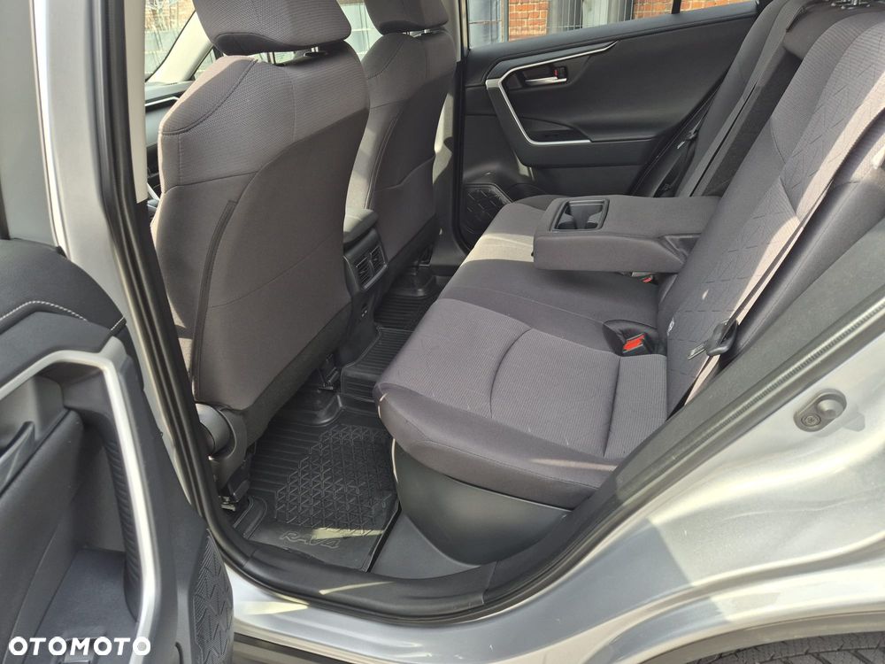 Toyota RAV4 - 22