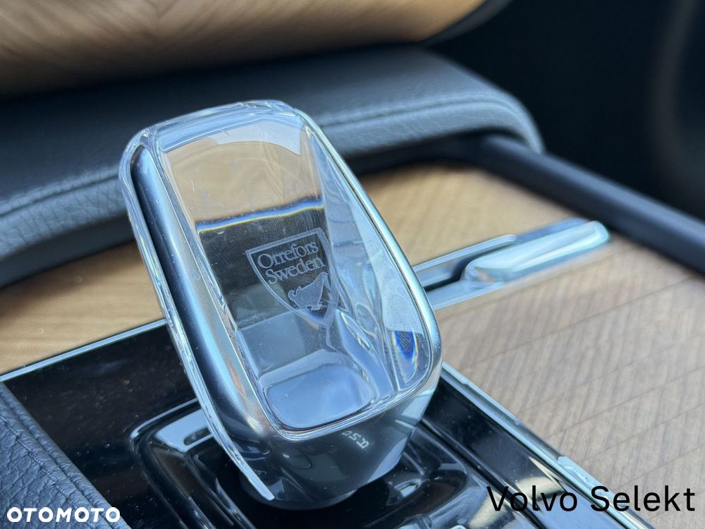 Volvo XC 90 - 32