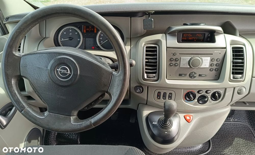 Opel VIVARO - 12