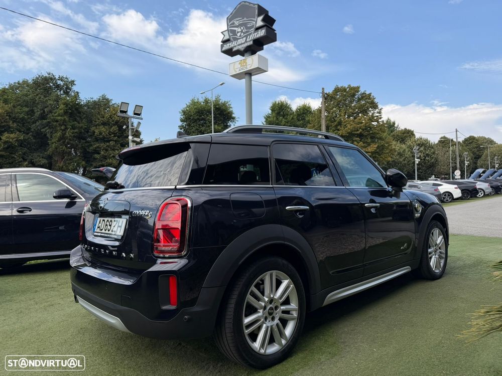 MINI Countryman Cooper SE ALL4 Untamed Edition Auto - 3