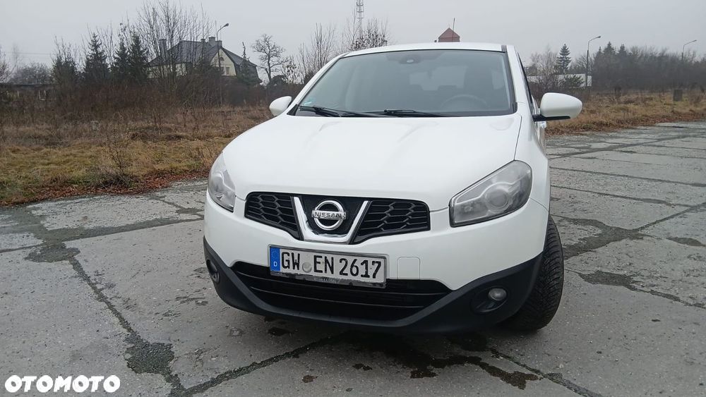 Nissan Qashqai - 2