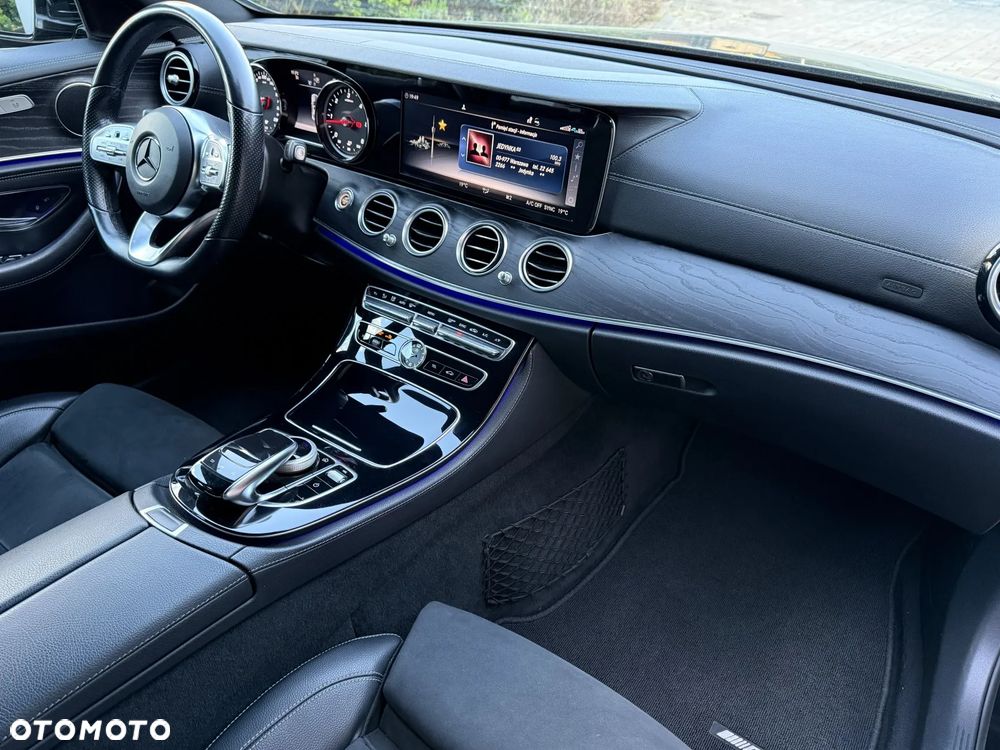 Mercedes-Benz Klasa E 220 d 4-Matic 9G-TRONIC - 5