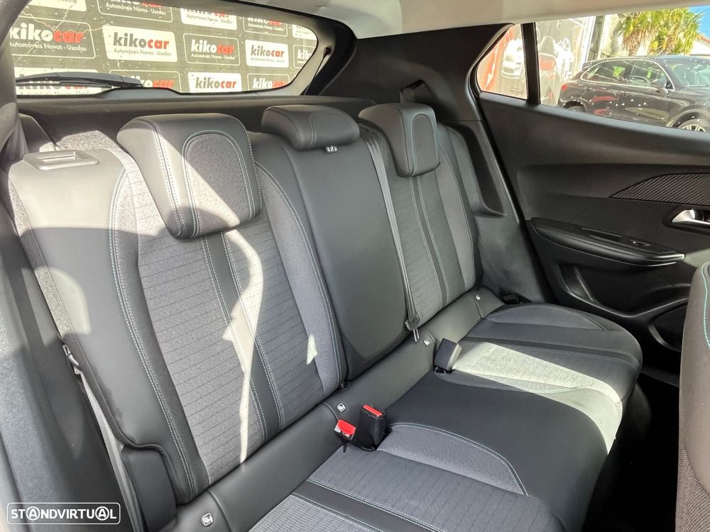 Peugeot 2008 BlueHDi 130 EAT8 Allure Pack - 49