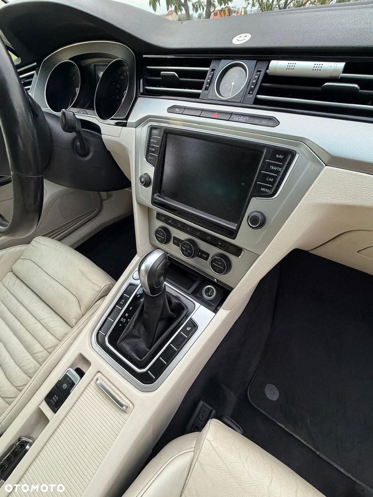 Volkswagen Passat 2.0 TDI BMT Comfortline DSG - 12