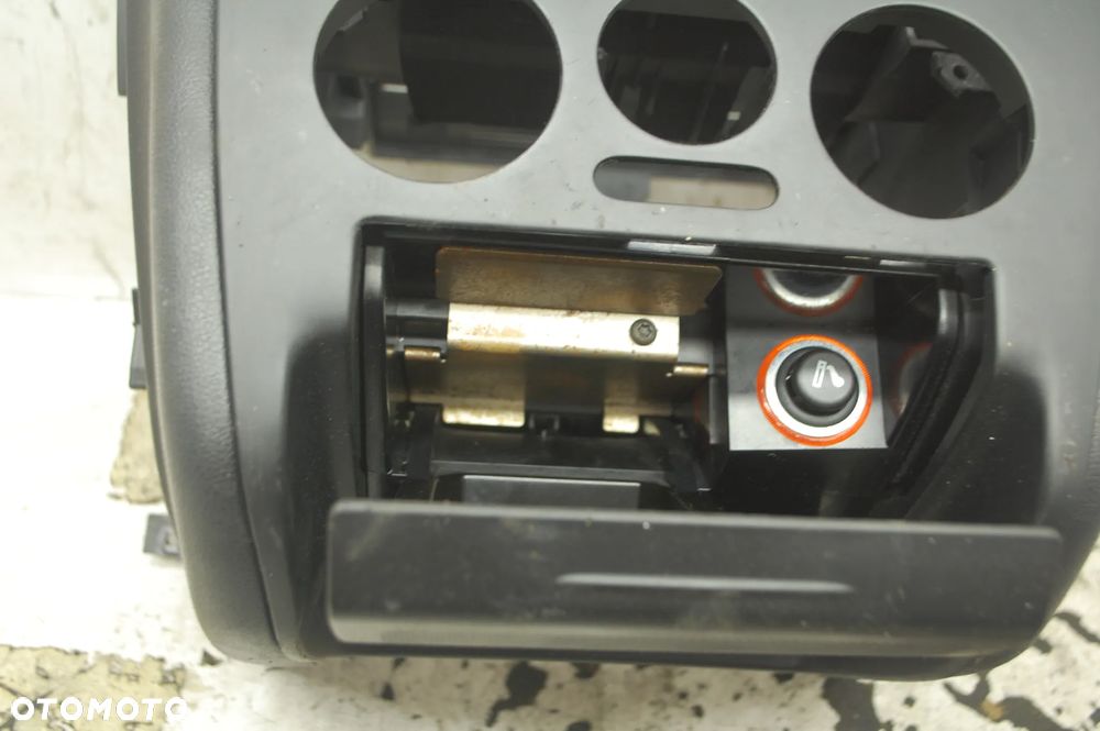 KONSOLA ŚRODKOWA RADIA PANELU 1M0863243J SEAT TOLEDO II LEON I 1M0863243 - 8