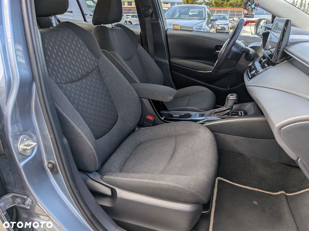 Toyota Corolla 1.8 Hybrid Comfort - 22
