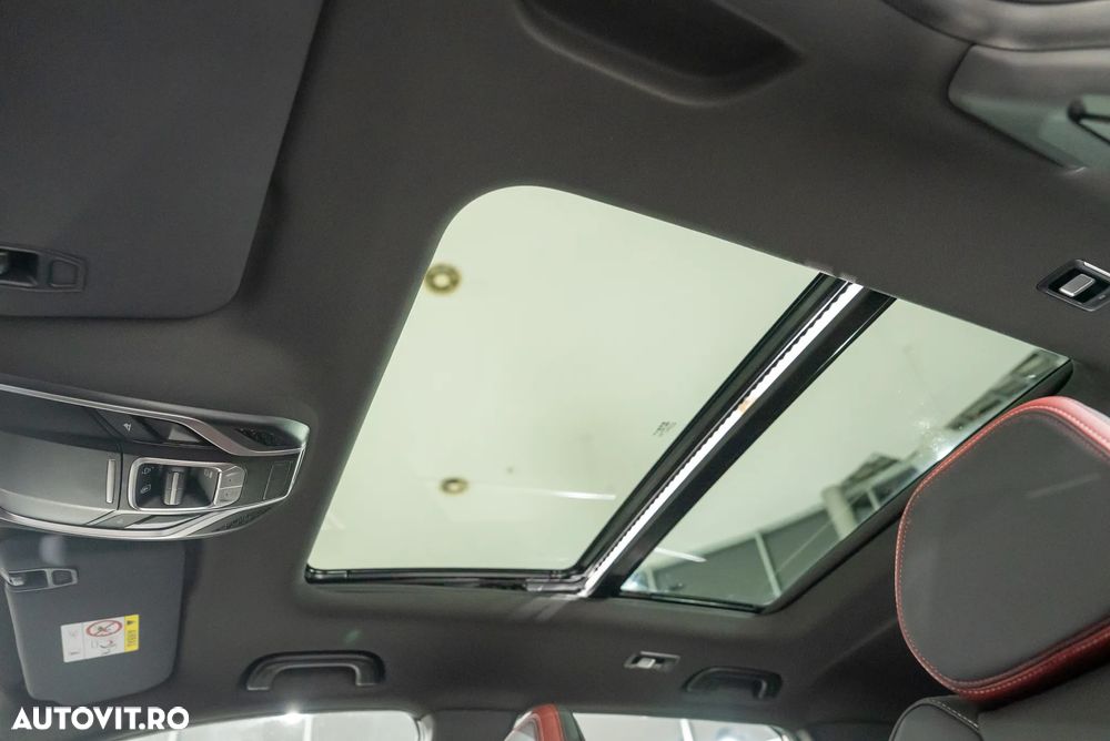 Geely Coolray - 15