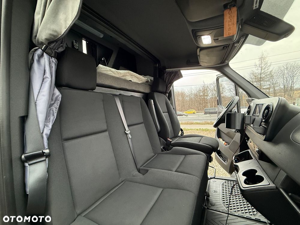 Mercedes-Benz SPRINTER - 10
