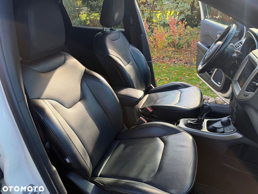 Jeep Compass - 31