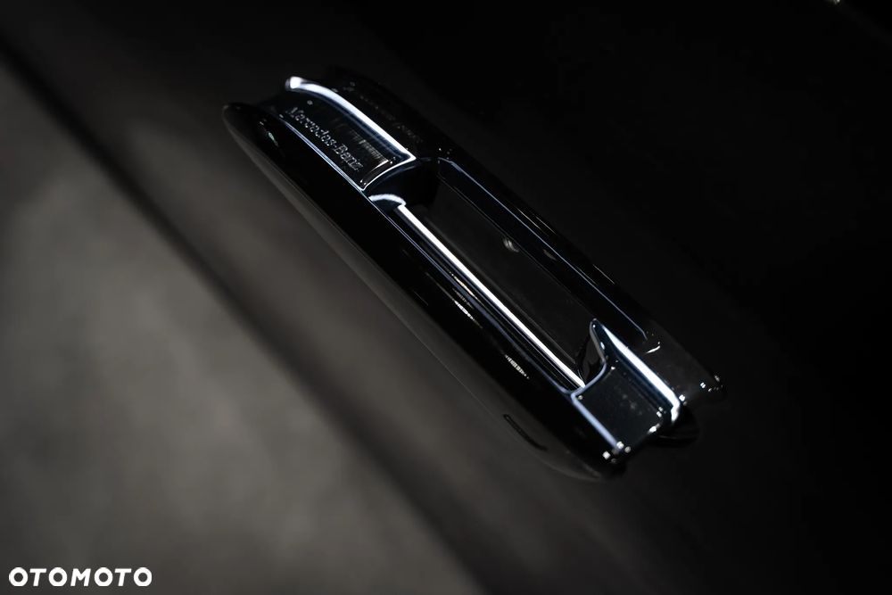 Mercedes-Benz Klasa E 220 d mHEV 4-Matic AMG 9G-Tronic - 12