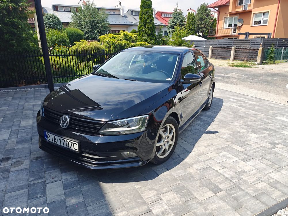 Volkswagen Jetta 2.0 TDI DPF BMT Trendline - 1