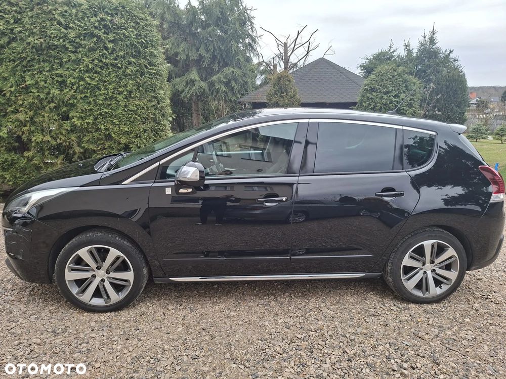 Peugeot 3008 2.0 HYbrid4 - 5