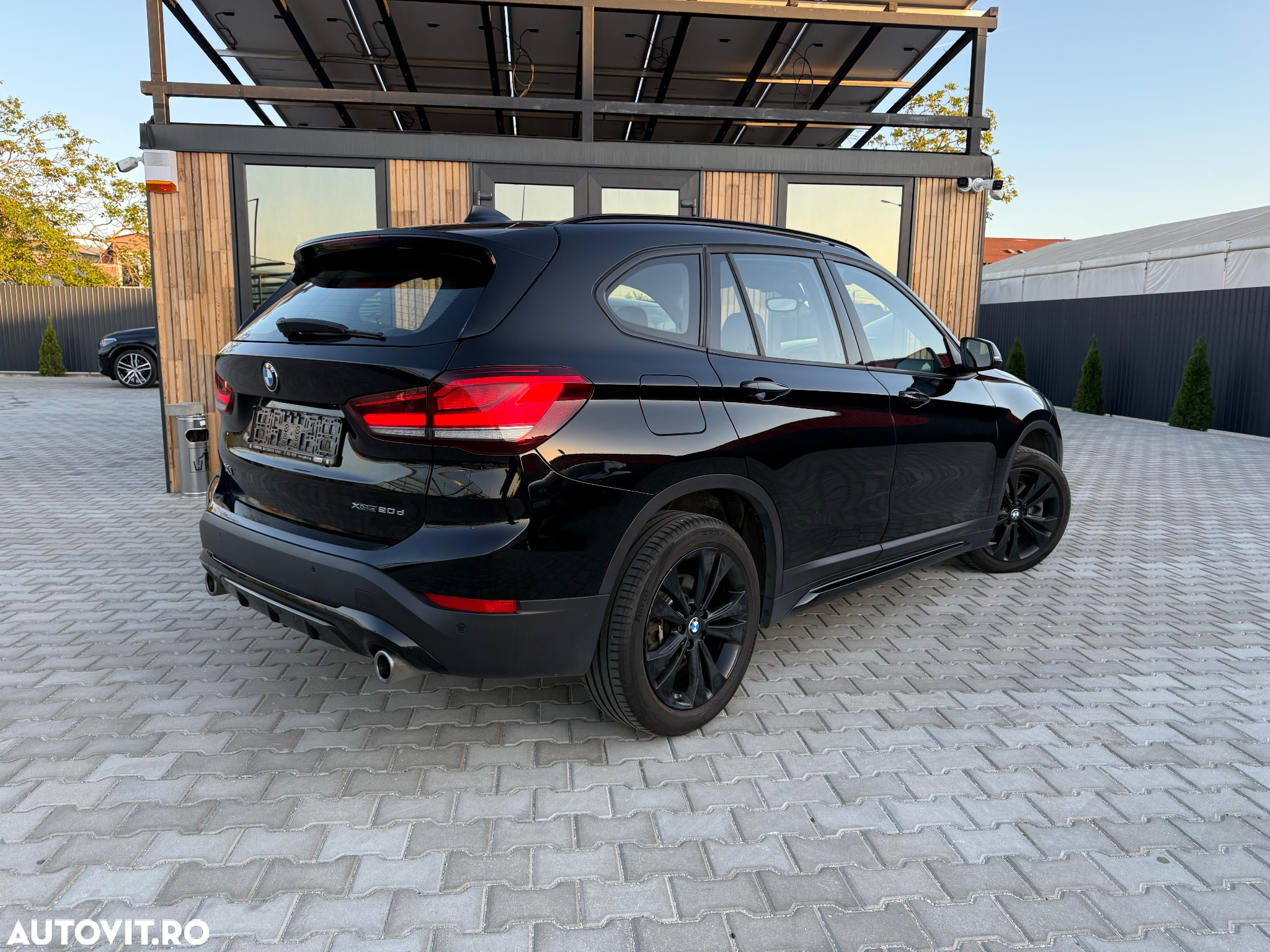BMW X1 xDrive20d AT - 9