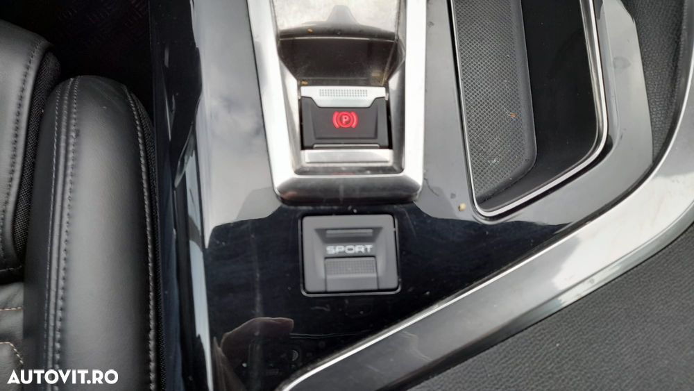 Peugeot 5008 BlueHDI 180 EAT8 GT - 13