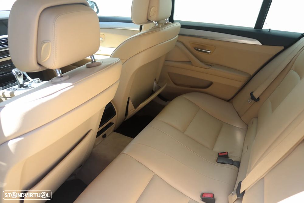 BMW 520 d Auto - 25