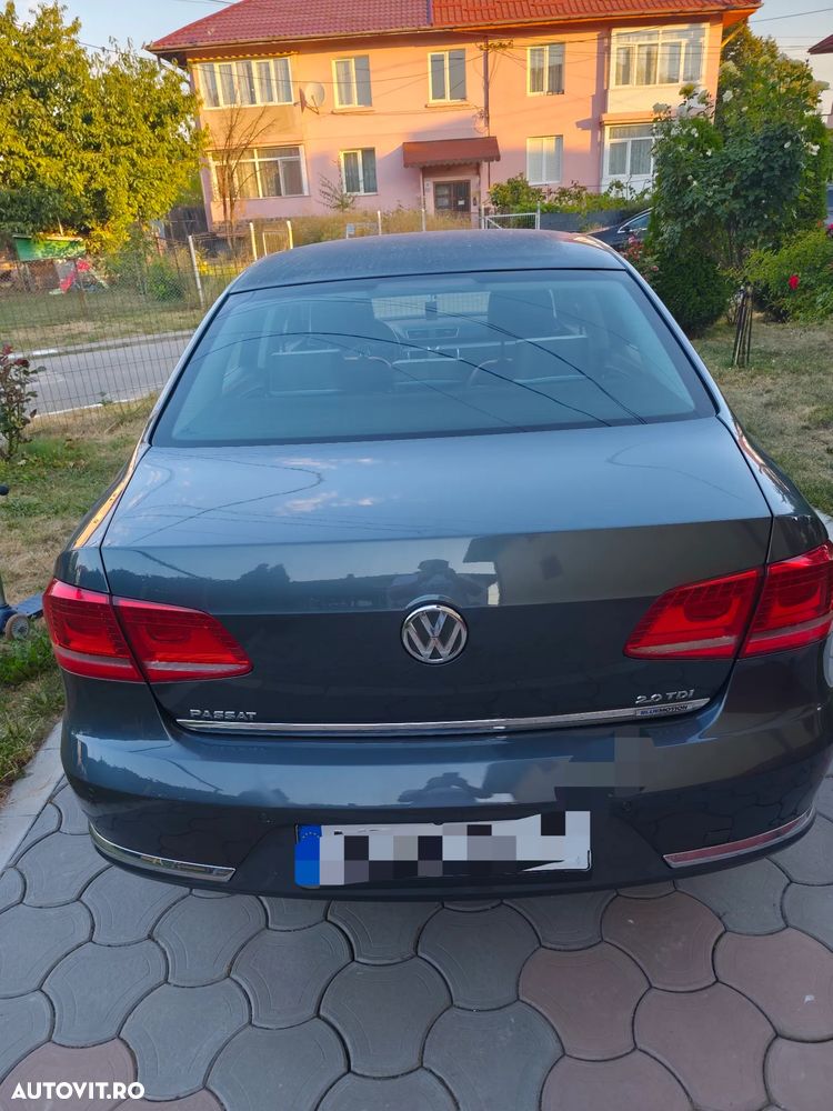 Volkswagen Passat 2.0 TDI BlueMotion Technology Trendline - 3