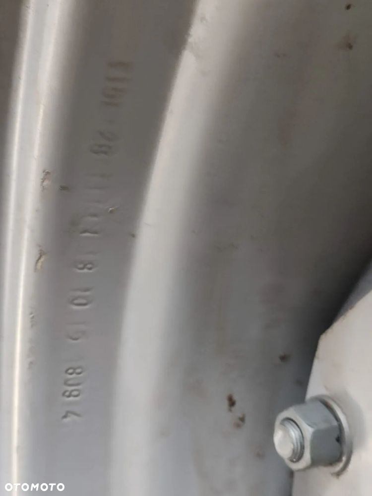 Koło przednie R28 MASSEY FERGUSON 6714 - 9