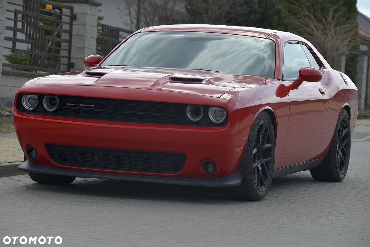 Dodge Challenger - 15