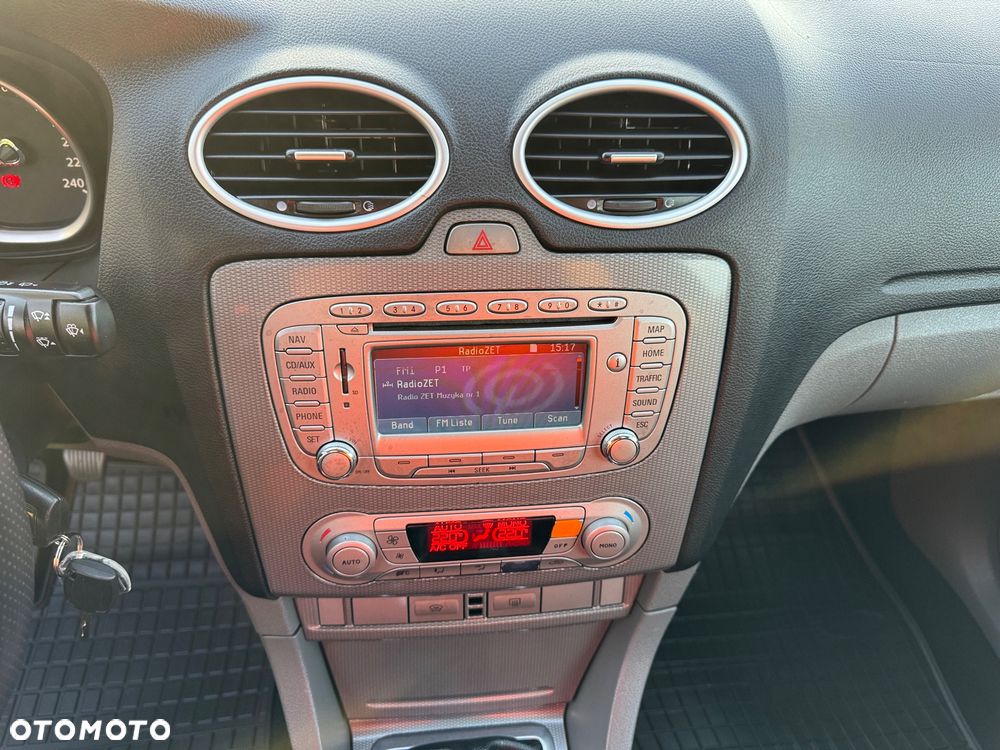 Ford Focus 2.0 Titanium - 16