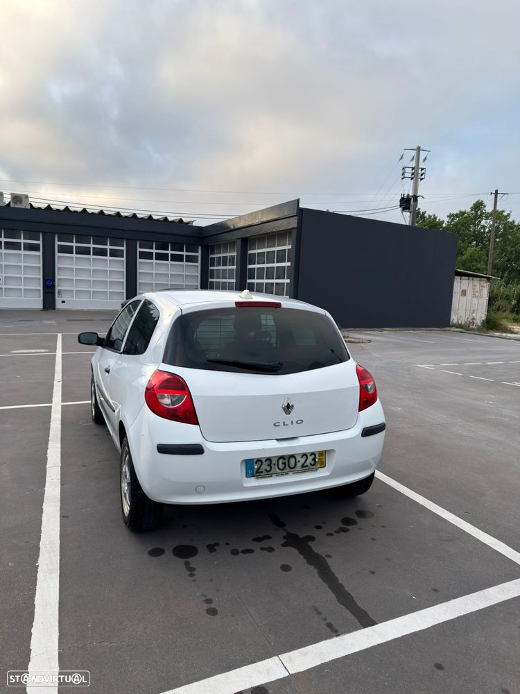 Renault Clio 1.5 dCi Confort - 7