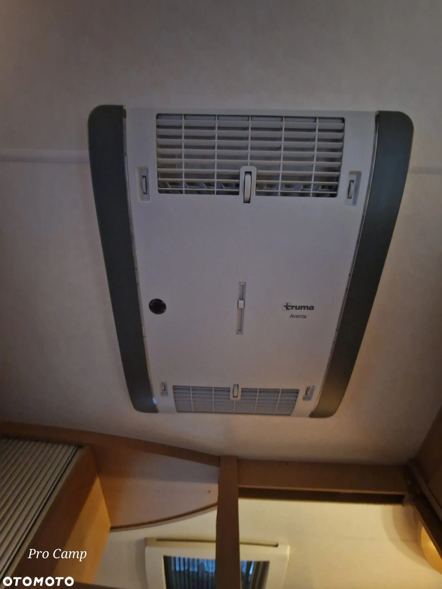 KNAUS SUDWIND 550 FSK - 24