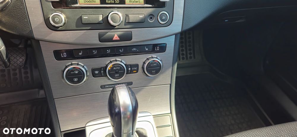 Volkswagen Passat Variant 2.0 TDI DSG BlueMotion Technology Comfortline - 14