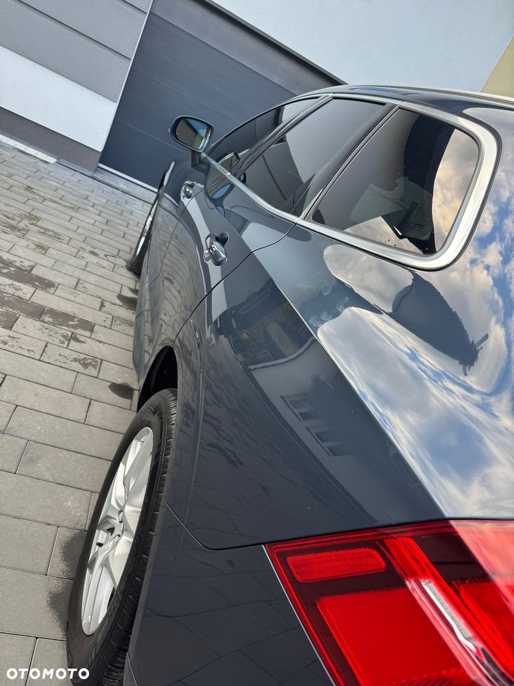 Volvo XC 60 T5 Momentum Pro - 11