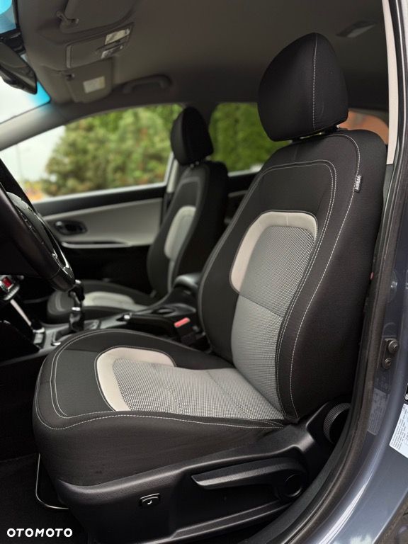 Kia Ceed 1.6 GDI ISG Dream-Team Edition - 27