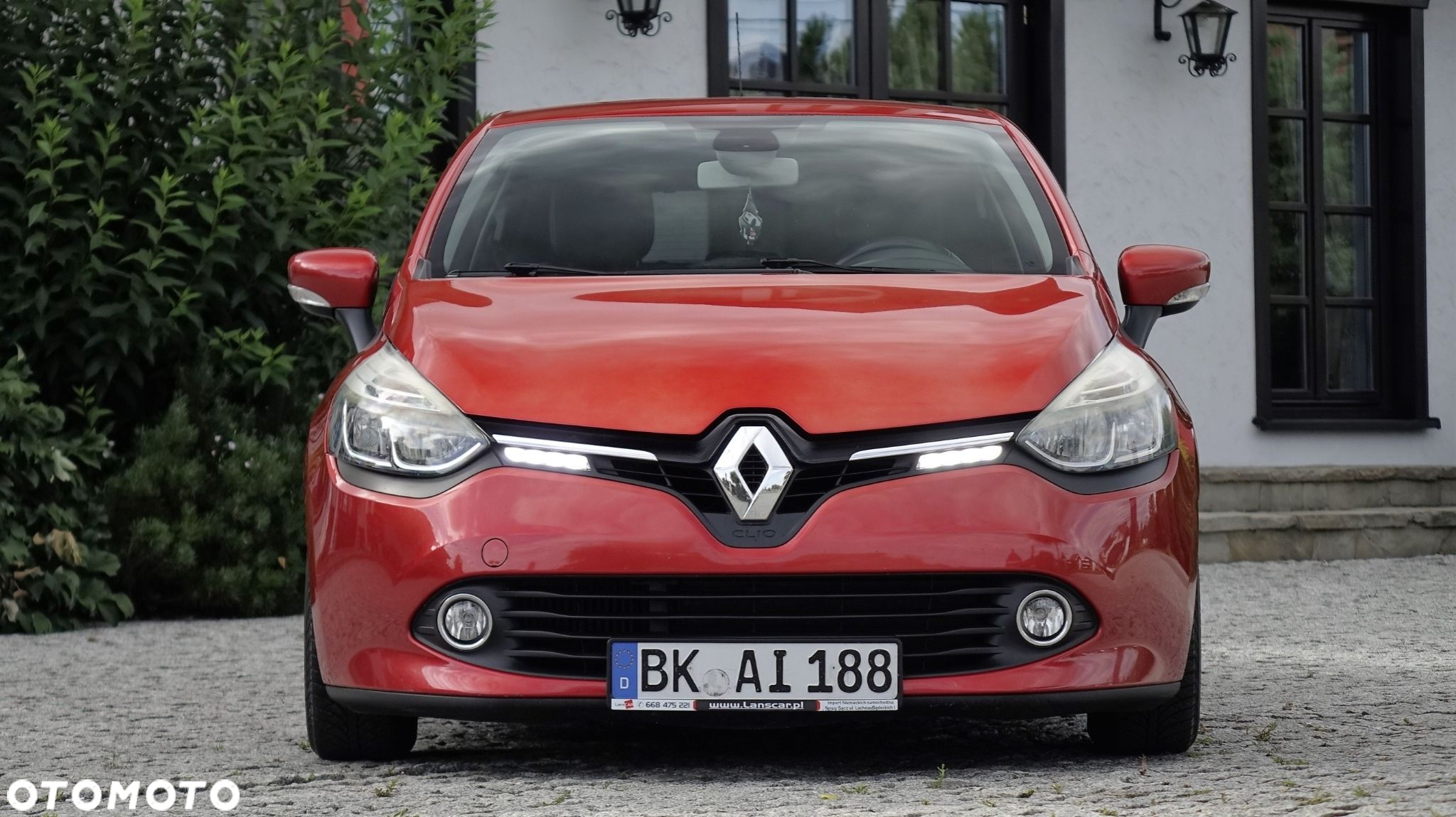 Renault Clio - 9