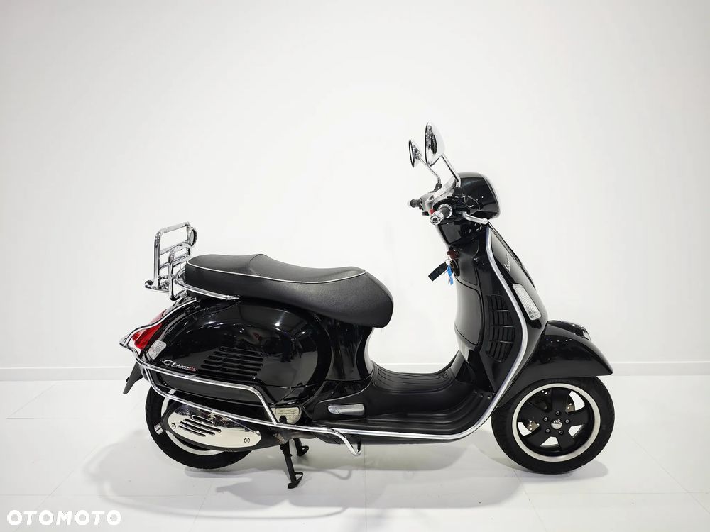 Vespa GTS - 1