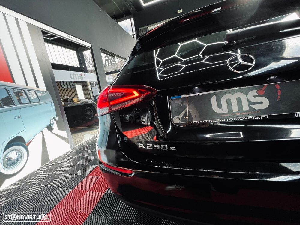 Mercedes-Benz A 250 e Progressive - 7