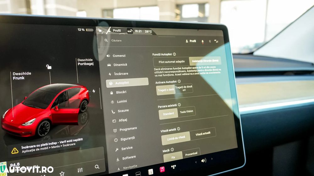 Tesla Model Y - 18