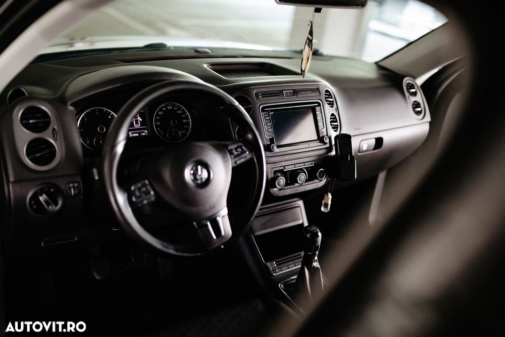 Volkswagen Tiguan 2.0 TDI 4Motion Track & Field - 21