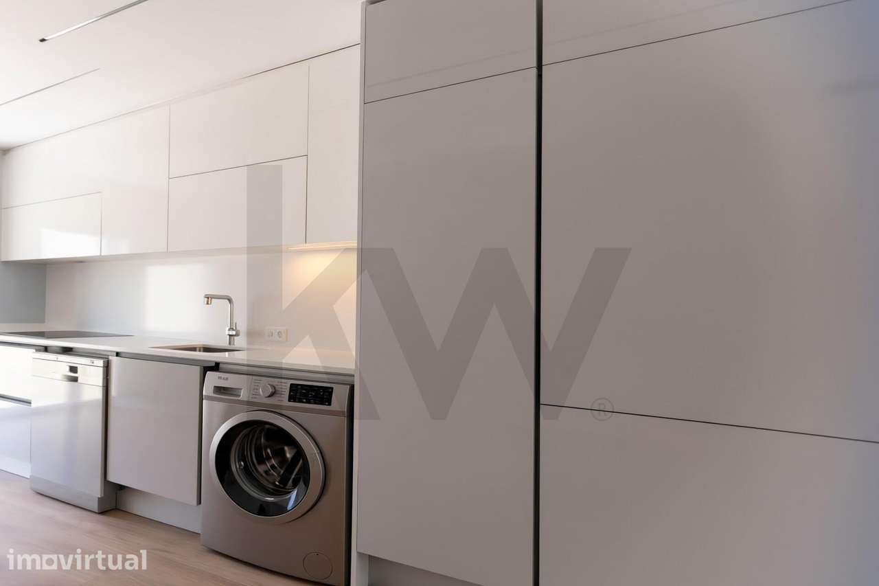 Apartamento Renovado com Logradouro Privativo de 113 m2 – R/C do Proje - Grande imagem: 3/19