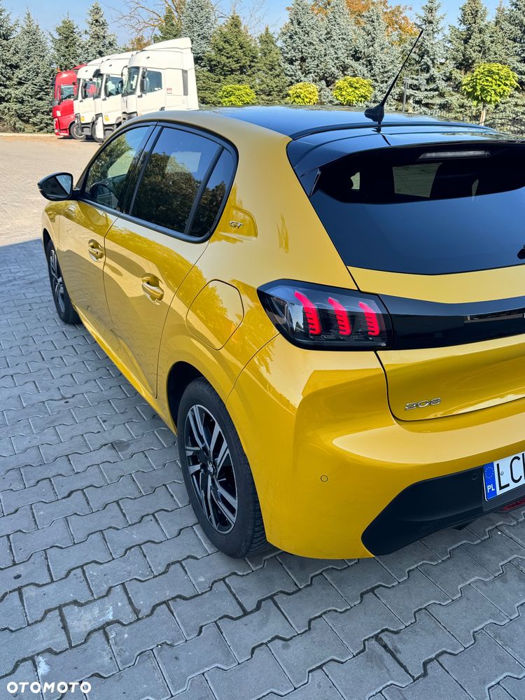 Peugeot 208 - 13