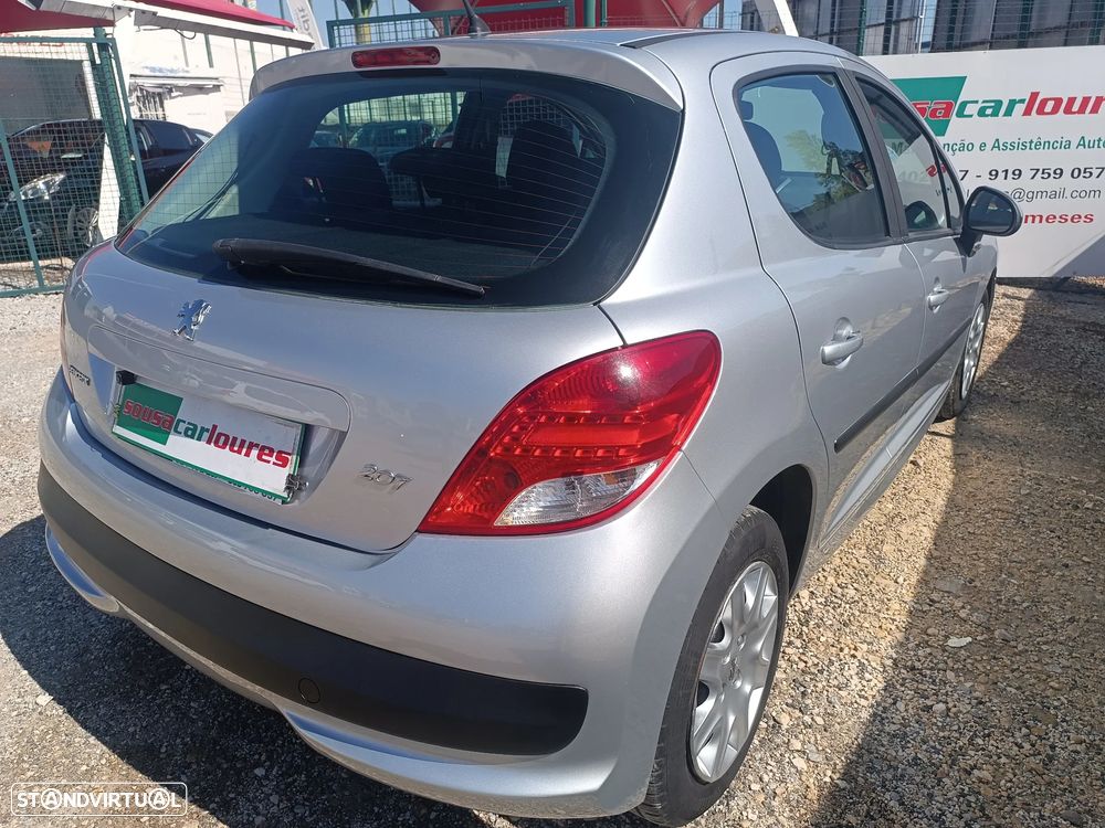Peugeot 207 1.4 16V Trendy - 11