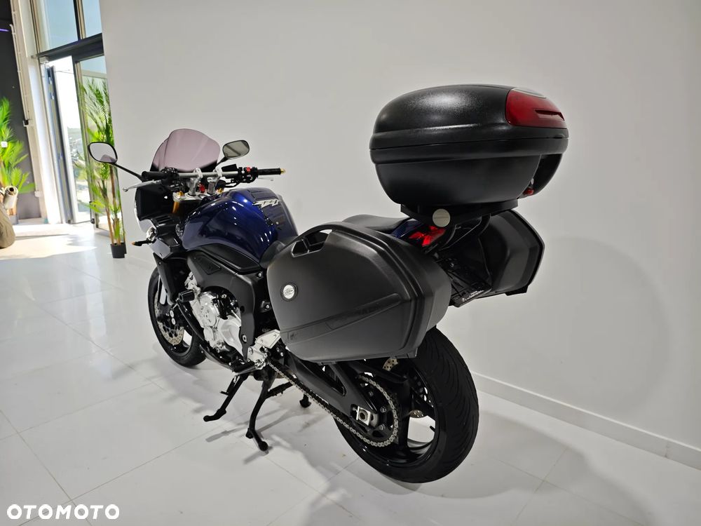 Yamaha FZ - 23