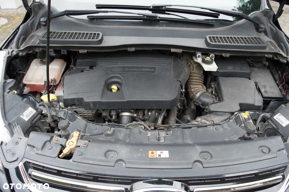 Ford Kuga 2.0 TDCi 2x4 Titanium - 35
