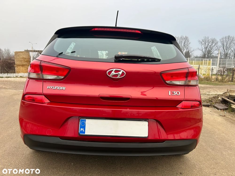 Hyundai i30 1.4 Classic + - 26