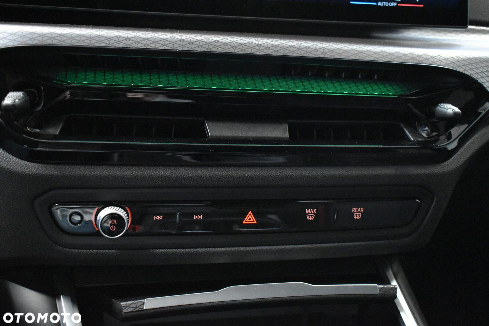 BMW Seria 3 - 16