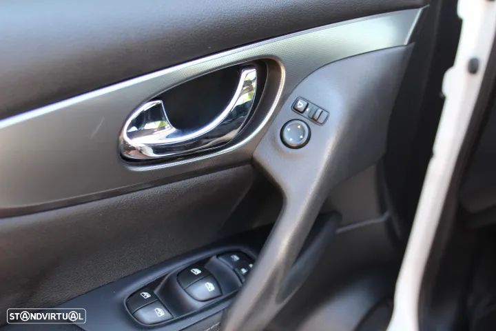 Nissan Qashqai 1.5 dCi Tekna - 24