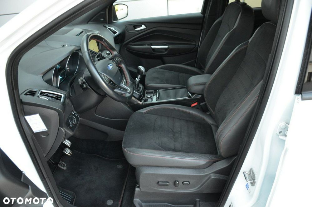 Ford Kuga - 23