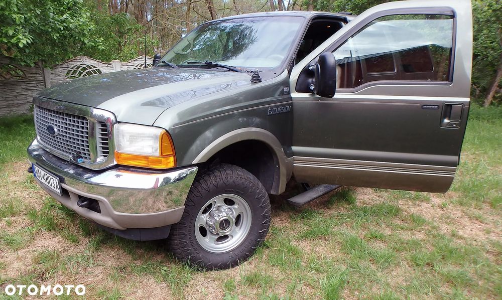 Ford Excursion - 7