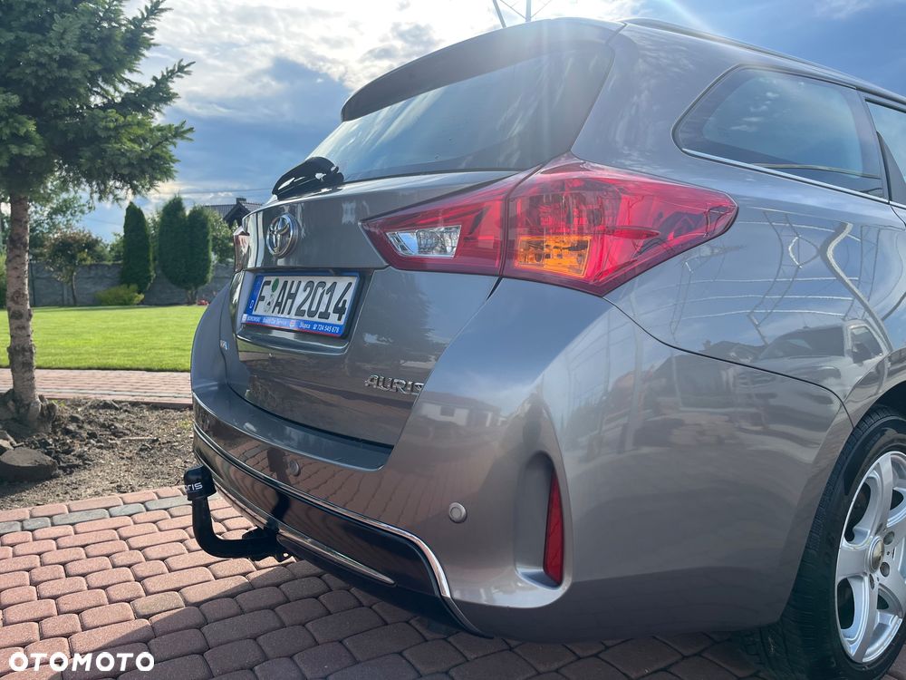Toyota Auris 1.6 Valvematic Executive - 9